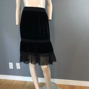 NWT Elie Tahari Black Velvet Skirt Sz LG